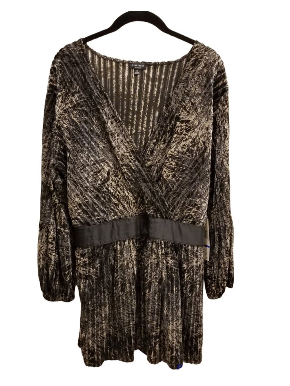 NWT NINE WEST WOMAN Velvet Burnout Wrap Front Top Black Silver  1X PLUS Y2K